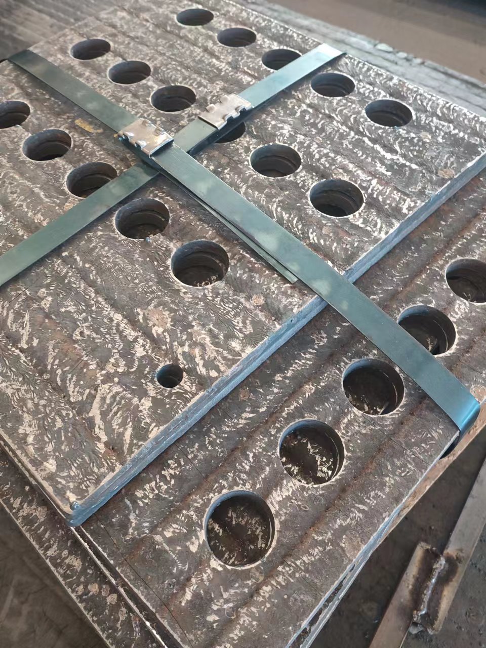 陕西耐磨板切割