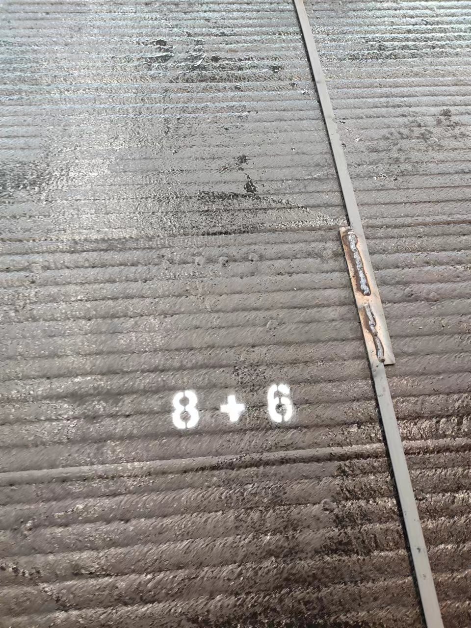 陕西4+8+4耐磨板，双面焊耐磨板